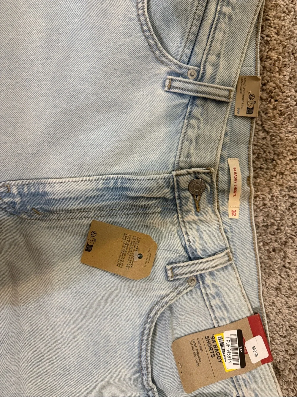 Levi’s 94 Baggy Shorts Size 32 Light Wash Denim NWT High Rise